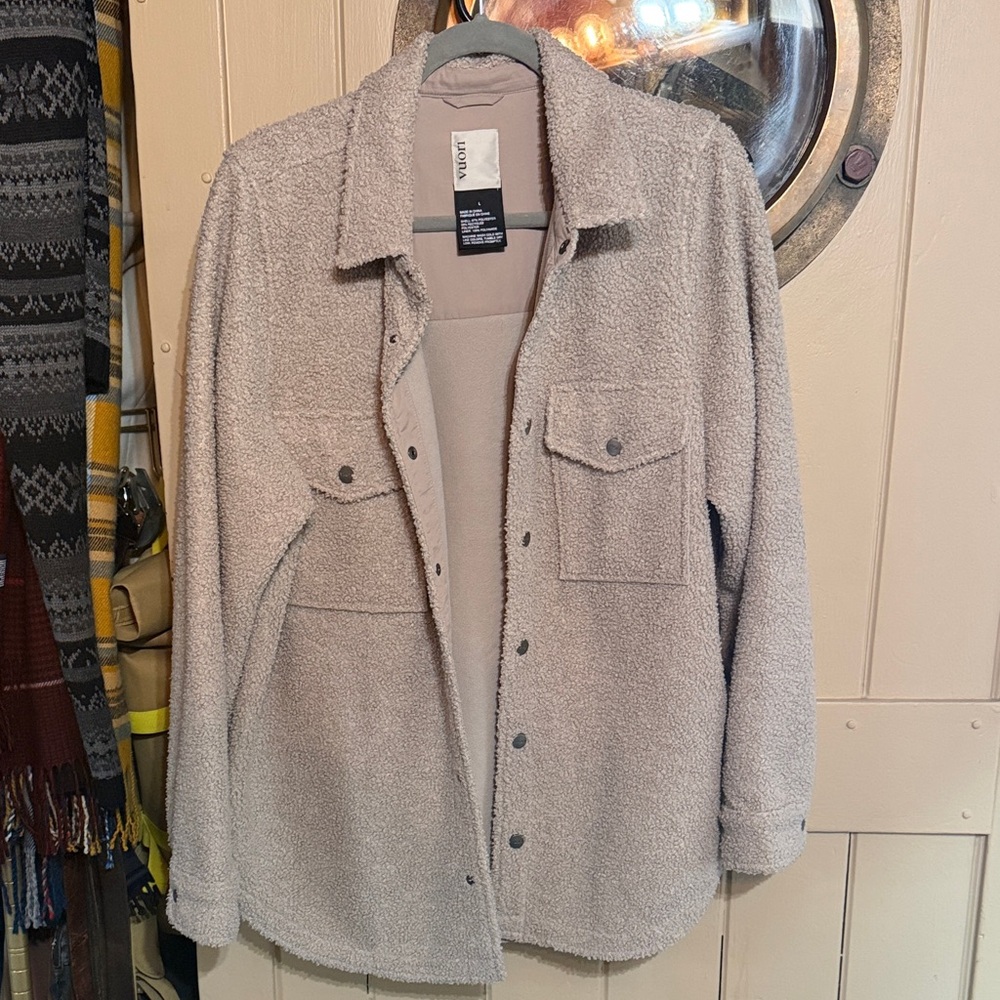 Vuori Women’s Sycamore Shirt Jacket Size L